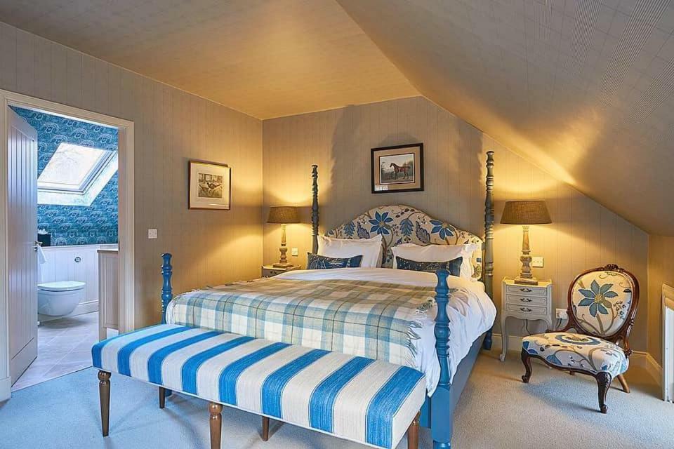 The Loch Lomond Arms Hotel Luss Szoba fotó
